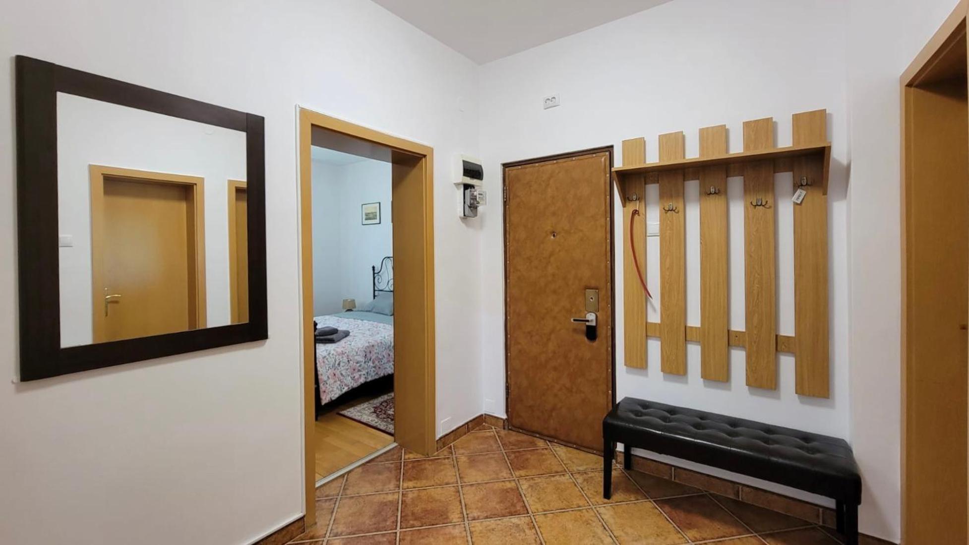 דירות בראשוב Traveler'S Retreat מראה חיצוני תמונה